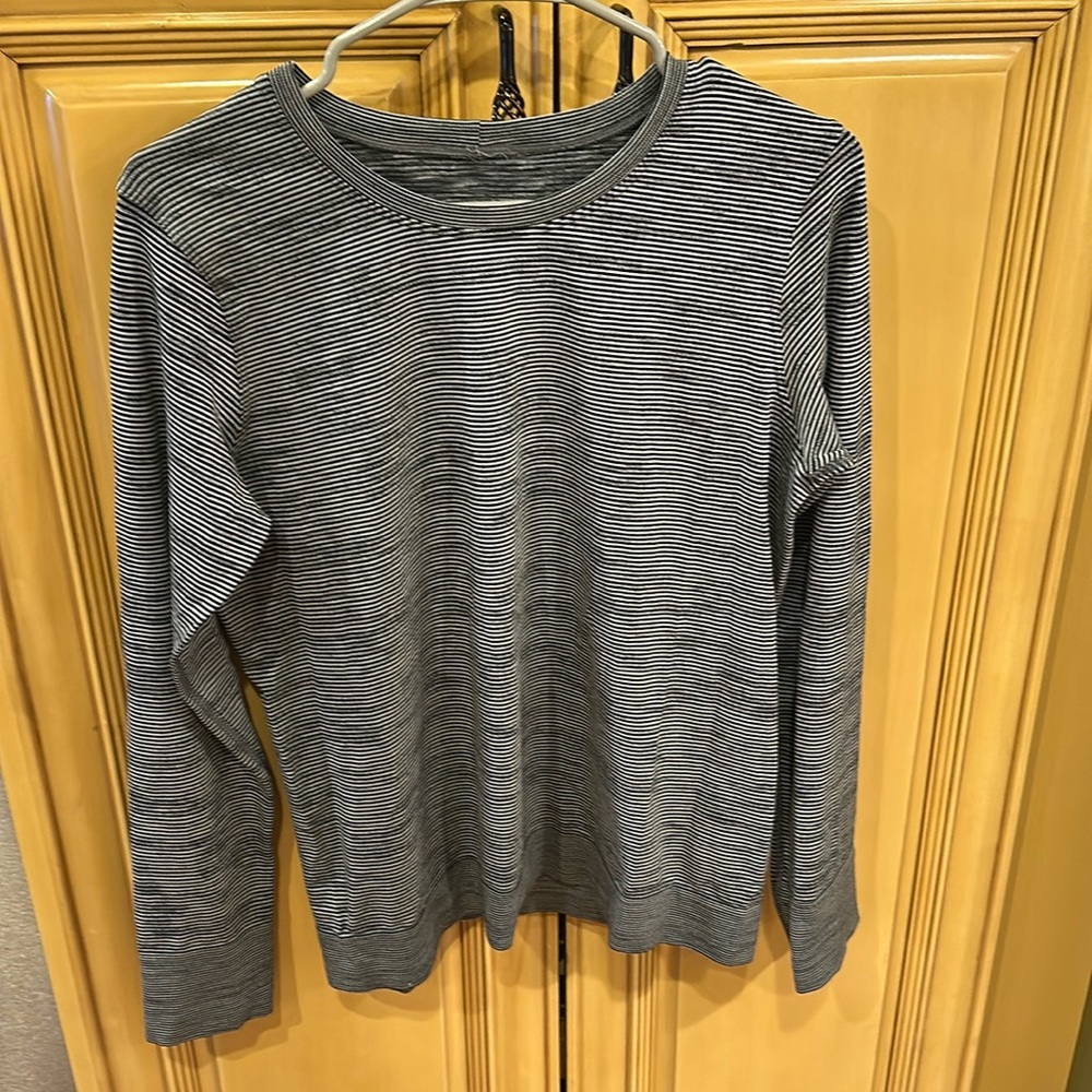 Ladies Dry Fit Approx size 10